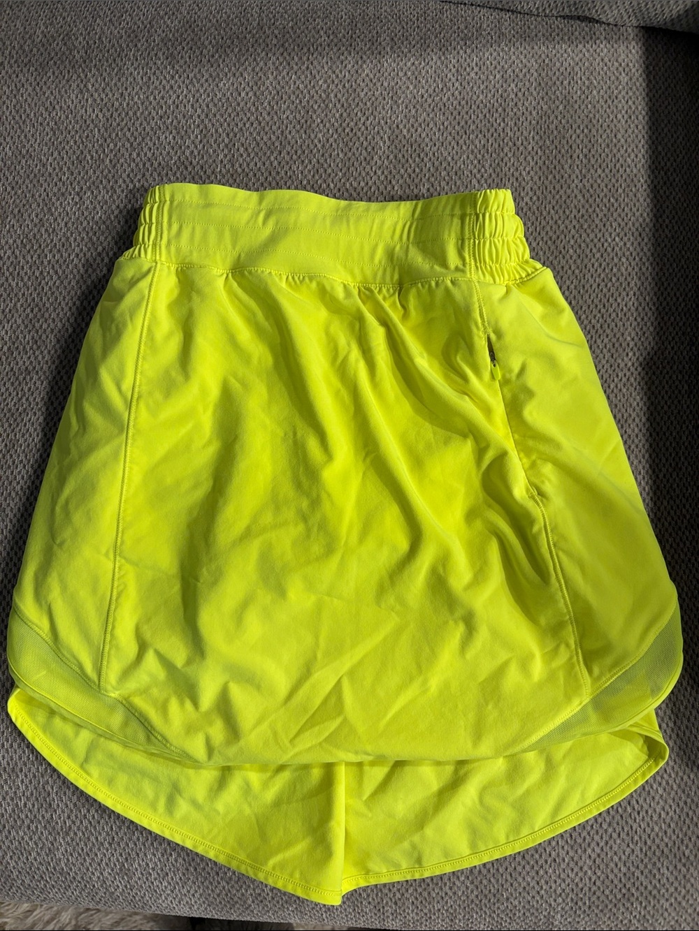 Lululemon Golf Skort - Size 2 - Neon Yellow